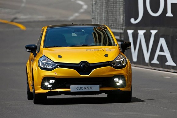 Renault dévoile sa nouvelle Clio avec un look plus agressif