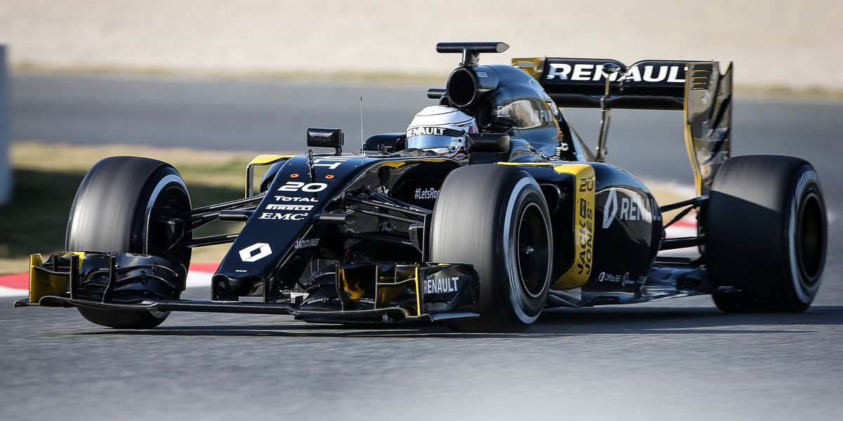 Renault-R-S-16-Black-Edition-2016