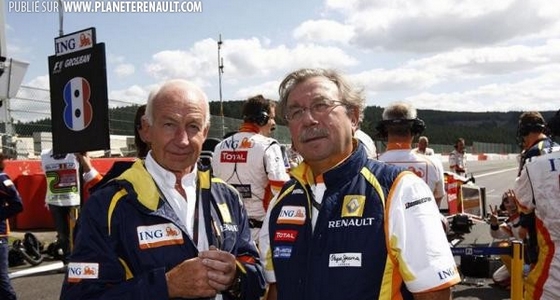 Pour-Ecclestone-Renault-restera-en-F1