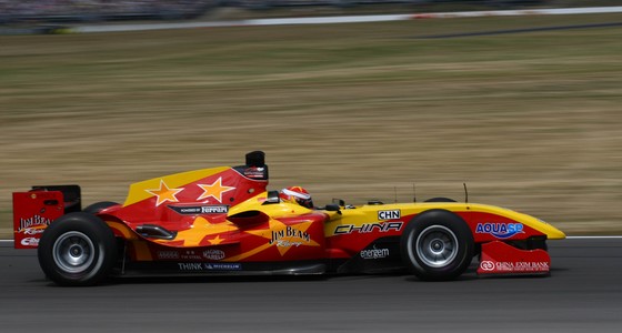 Un-sponsor-chinois-chez-Renault-F1-en-2010