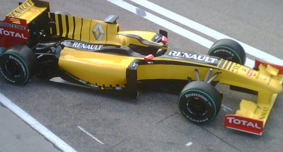 Officiel-La-Renault-F1-R30-se-devoile