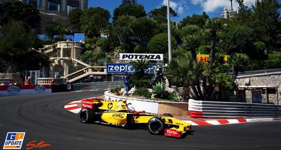 De-nouvelles-evolutions-pour-la-Renault-R30-a-Monaco