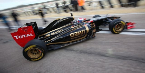 Premiere-sortie-en-piste-pour-la-Lotus-Renault-R31