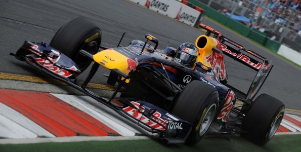 Sebastian-Vettel-honore-son-titre-Vitaly-Petrov-renait
