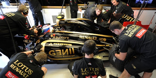 Renault-Sport-F1-conserve-les-moteurs-Australiens-pour-Sepang