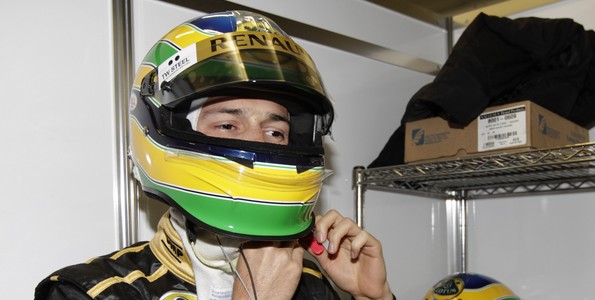 Video-Bruno-Senna-pilote-et-film-avec-son-telephone