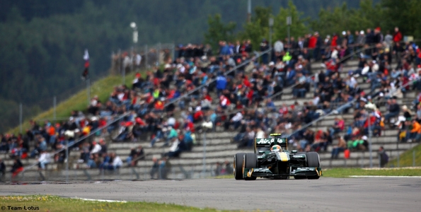 Le-Team-Lotus-Renault-satisfait-de-sa-journee