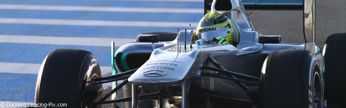 Jerez-J3-Nico-Rosberg-mene-avec-sa-monoplace-2011