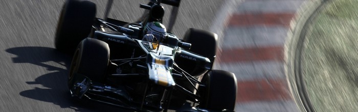 31-petits-tours-pour-Caterham-Renault