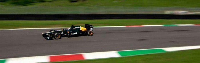 Vitaly-Petrov-satisfait-de-son-nouvel-aileron-arriere