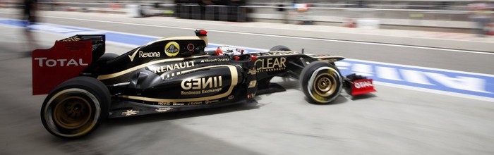 Hongrie-Course-Lewis-Hamilton-devant-une-grande-equipe-Lotus