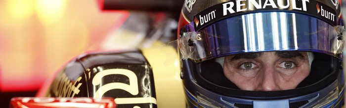 Raikkonen-Prost-et-Valsecchi-en-piste-pour-Lotus-Renault