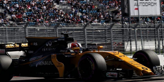 Nico-Hulkenberg-porte-a-nouveau-le-Renault-Sport-F1-Team