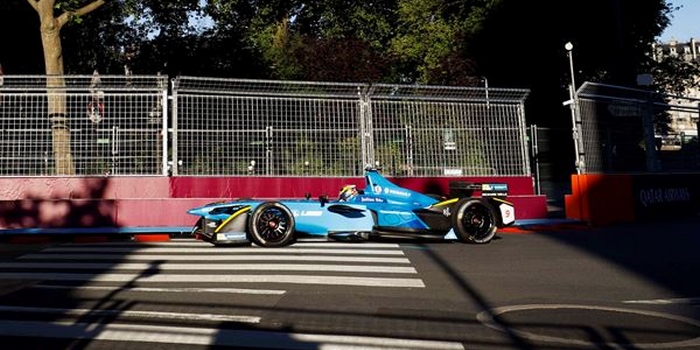 FE-ePrix-de-Paris-Sebastien-Buemi-et-Renault-e-dams-victorieux