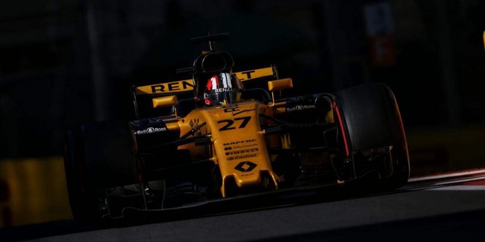 Un-dimanche-noir-pour-Renault-Sport-Formula-One-Team-a-Bakou