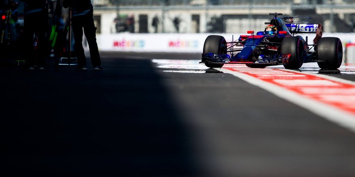 Le-ton-monte-entre-Toro-Rosso-et-Renault