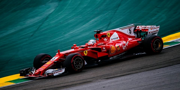 Bresil-Course-Sebastian-Vettel-vient-a-bout-des-Mercedes