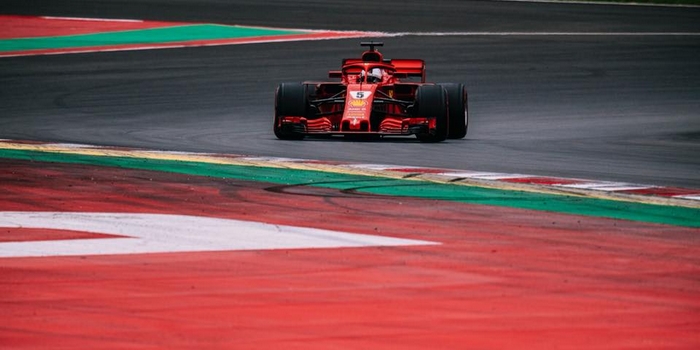 Barcelone-EPJ7-Sebastian-Vettel-s-offre-le-record-du-circuit