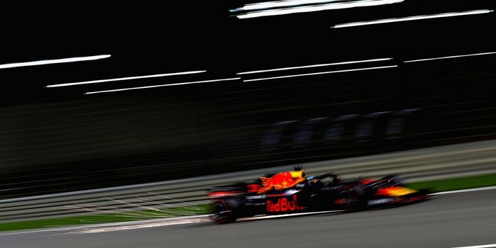 Ricciardo-a-sa-place-et-Verstappen-dans-le-mur-qualification-mitigee-pour-Red-Bull