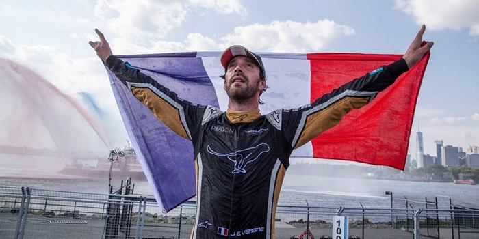 ePrix-de-NY-Course-1-heroique-Jean-Eric-Vergne-Champion-2017-2018