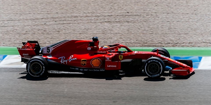 Allemagne-Qualif-Sebastian-Vettel-brille-devant-son-public