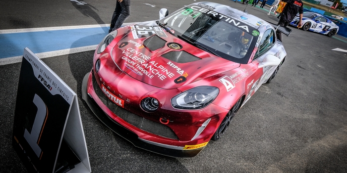 Alpine-s-offre-sa-premiere-victoire-en-Championnat-de-France-FFSA-GT