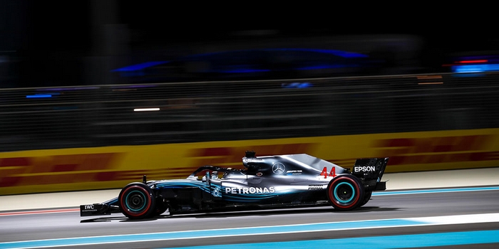 Abu-Dhabi-Qualif-Lewis-Hamilton-s-offre-la-derniere-pole-de-l-annee