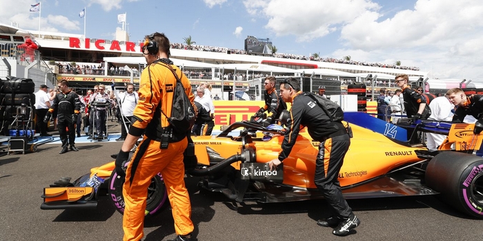 McLaren-satisfait-de-sa-premiere-annee-avec-Renault