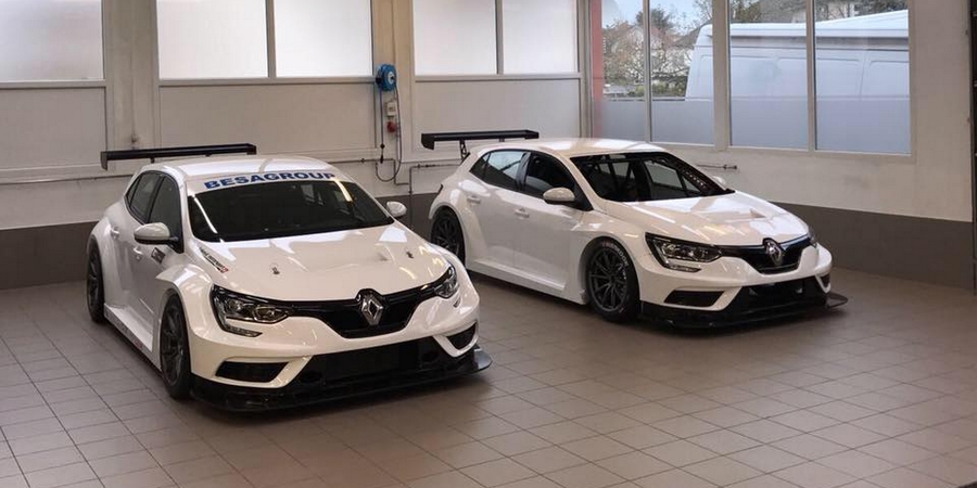 Direction-l-Australie-pour-la-Renault-Megane-R-S-TCR