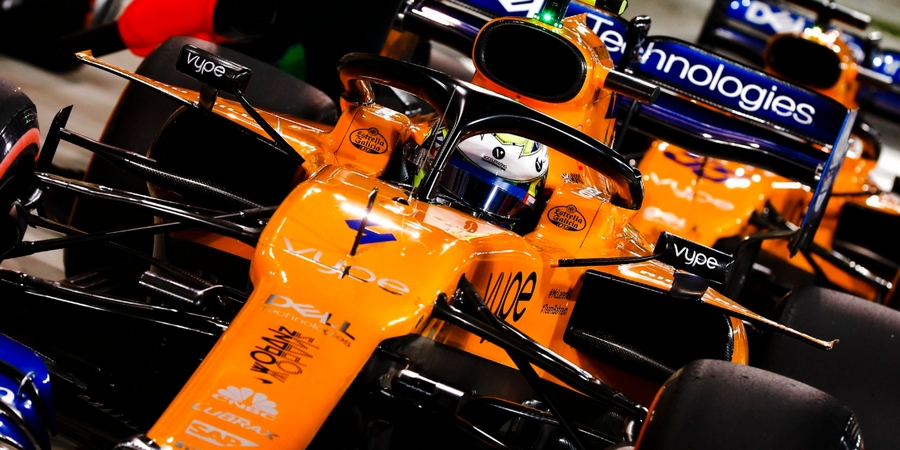 Avec-Sainz-et-Norris-dans-le-Top-10-McLaren-Renault-assure-en-qualifications-a-Bahrein