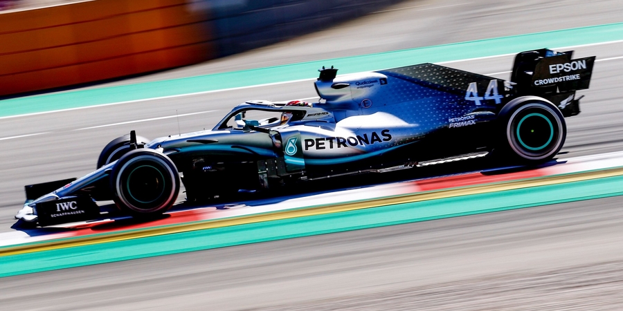 Barcelone-EL-3-Lewis-Hamilton-prend-le-relais-pour-Mercedes