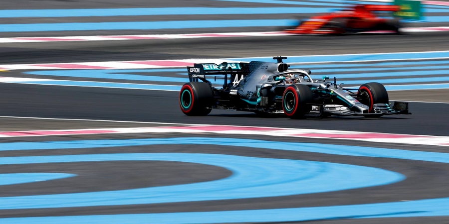 France-Course-Mercedes-en-vainqueur-incontestable