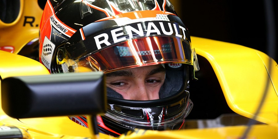 La-piste-Esteban-Ocon-chez-Renault-se-rechauffe-serieusement