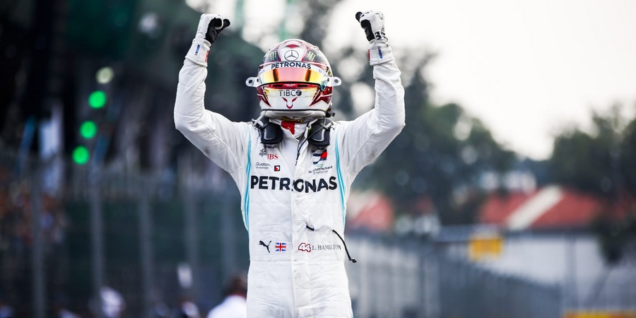 Mexique-Course-Lewis-Hamilton-s-offre-la-victoire-et-se-rapproche-du-titre-mondial