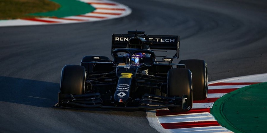 EP-J2-Renault-sous-la-barre-des-100-tours-McLaren-tres-assidue