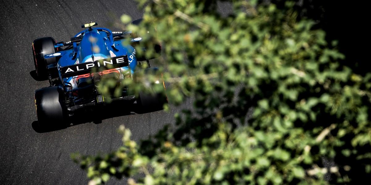 Hongrie-Course-Alpine-Renault-et-Esteban-Ocon-pour-l-eternite
