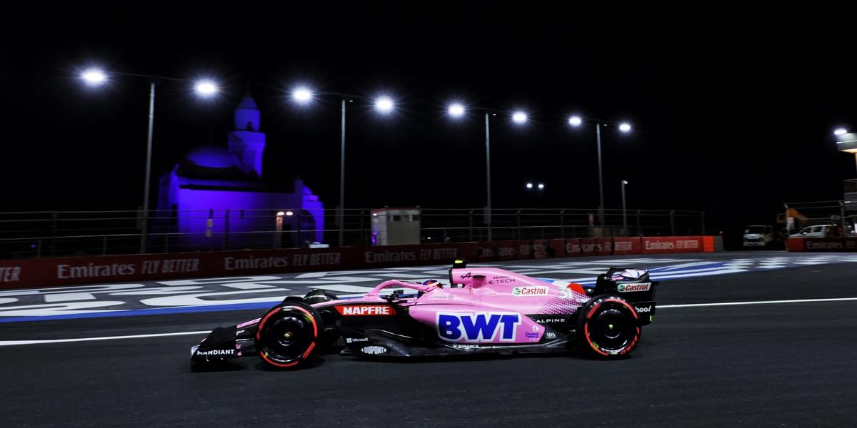 Arabie-Saoudite-Qualif-Alpine-Renault-frappe-fort-Sergio-Perez-en-pole