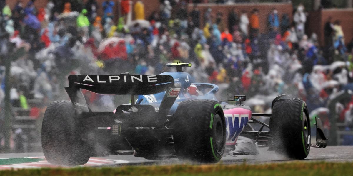 Japon-Course-Max-Verstappen-gagne-et-remporte-le-titre-Alpine-assure