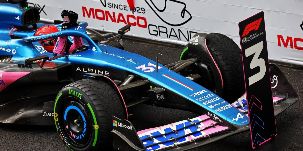 Monaco-Course-Alpine-Renault-et-Esteban-Ocon-decrochent-le-podium