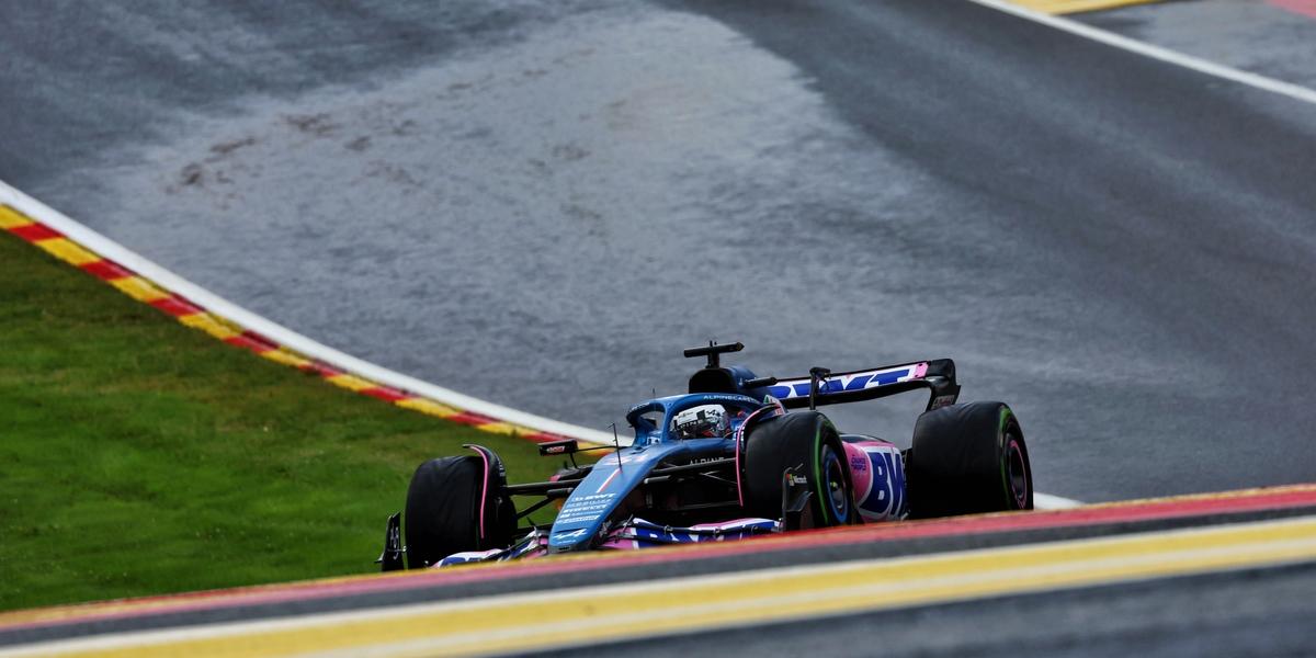 Alpine-Renault-ne-fait-pas-de-miracle-sous-la-pluie-en-Belgique