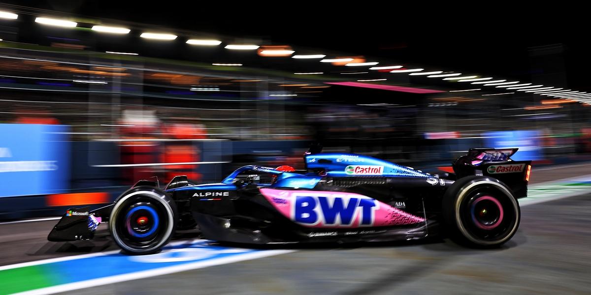 Ferrari et Carlos Sainz Jr s'illustrent pour la pole, Alpine-Renault décroche un top 10
