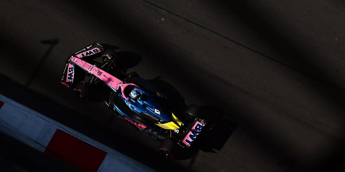 Alpine-avance-peniblement-a-Mexico