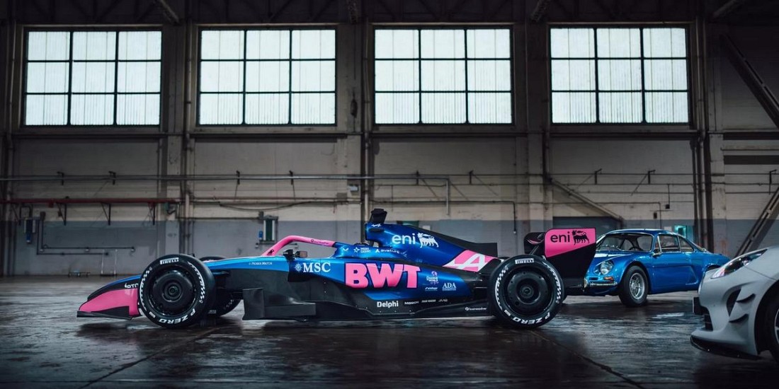 L-rsquo-A526-deja-en-piste-a-Barcelone-de-grands-espoirs-pour-Alpine