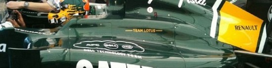 Team-Lotus-Renault-modifie-sa-livree