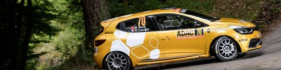 Renault-Sport-Rally-Team-passe-a-cote-du-rallye-d-Allemagne