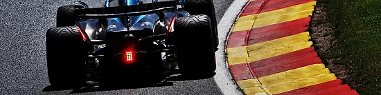 Alpine-Renault-revoir-la-vie-en-rose-et-vite