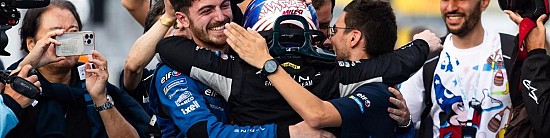 Alpine-et-Renault-goutent-enfin-au-Champagne-grace-a-l-rsquo-Endurance