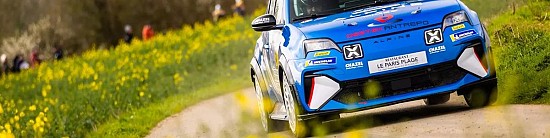 L-Alpine-A290-Rallye-trace-son-chemin-en-silence