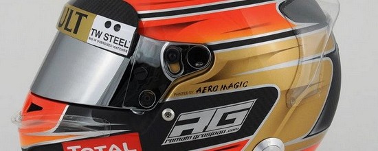 Romain-Grosjean-presente-son-nouveau-casque-pour-la-saison-2012