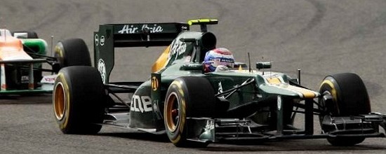 Petrov-et-Kovalainen-regardent-maintenant-vers-l-Espagne